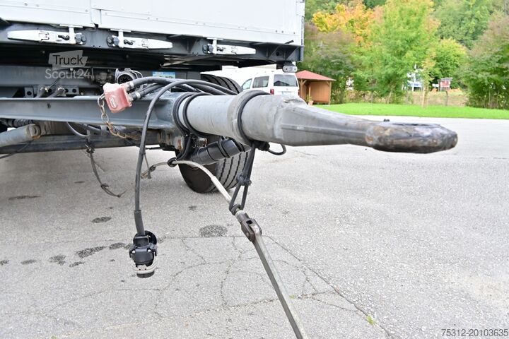 Ανοιχτό ρυμουλκούμενο με μουσαμά Schwarzmüller PA 2/E  Schiebeplane Durchlader Reifen 70%