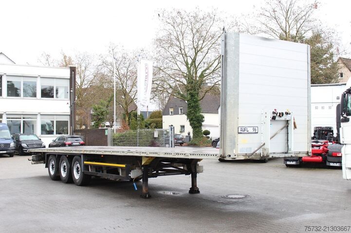 Open oplegger SCHMITZ Liftachse   Rungentaschen   Zurrösen   3 Stück!