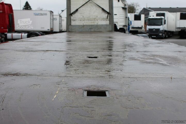 Open oplegger SCHMITZ Liftachse   Rungentaschen   Zurrösen   3 Stück!