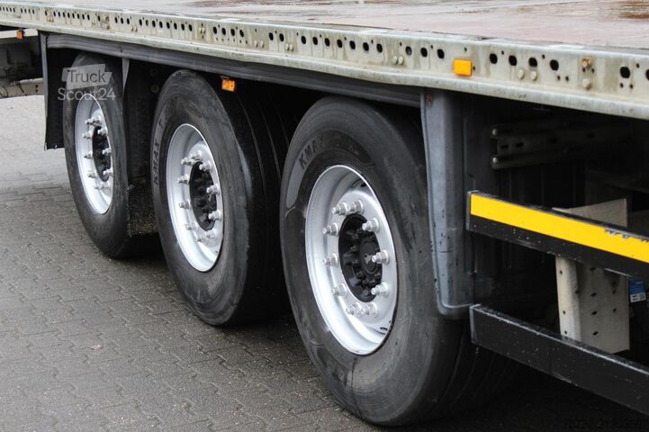 Open oplegger SCHMITZ Liftachse   Rungentaschen   Zurrösen   3 Stück!