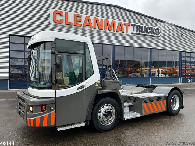 Standard-SZM Terberg DT 223 Terminal Trekker