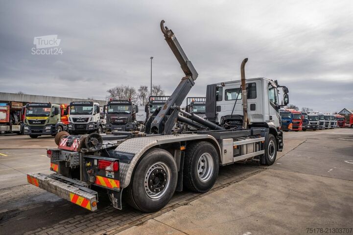 Sistema a braccio con gancio IVECO STRALIS 420