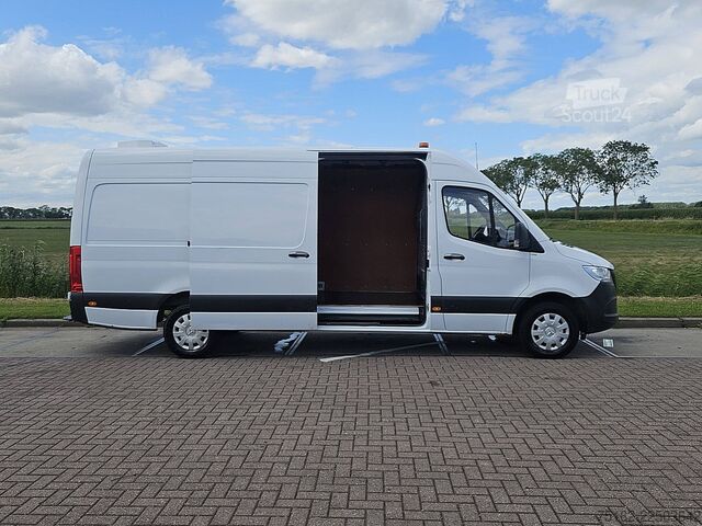 Στέισον βάγκον με ψηλή οροφή MERCEDES-BENZ SPRINTER 315 L3H2 Mbux AC Euro6!