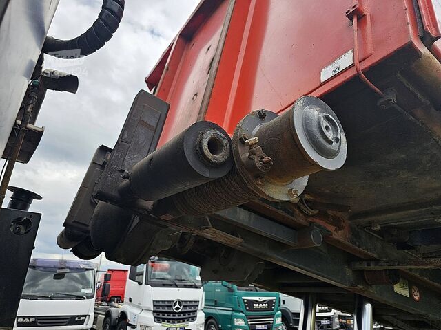 Tippbil med kran DAF CF 85.410 PALFINGER EPSILON 17