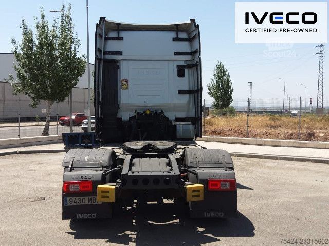 Camión de materiales peligrosos IVECO AS440S49T/P