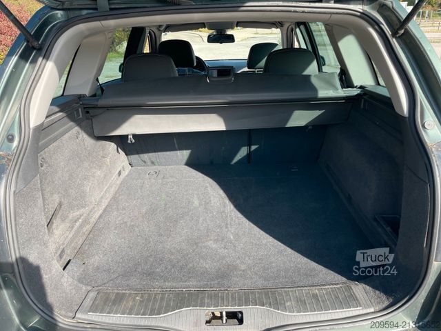 Minibús OPEL Astra H Caravan Innovation "110 Jahre" TÜV 3/27