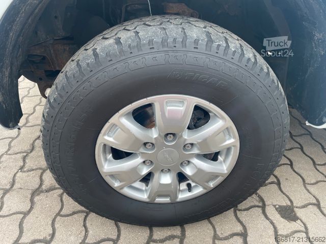 Fourgon pick-up FORD Ranger XLT Doppelkabine 4x4 >>Motorschaden<<