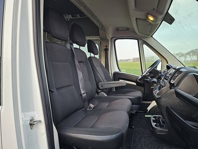 Hochdachkombi CITROEN JUMPER 2.2 BHDI 165 DC L2H2