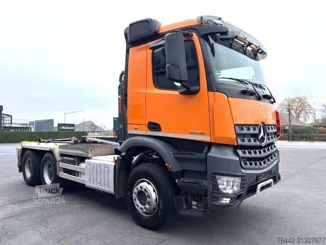 Camion benne à bras amovible MERCEDES-BENZ AROCS 2636L-6X4-3M60 RADSTAND-KFZ BRIEF-253TKM!!