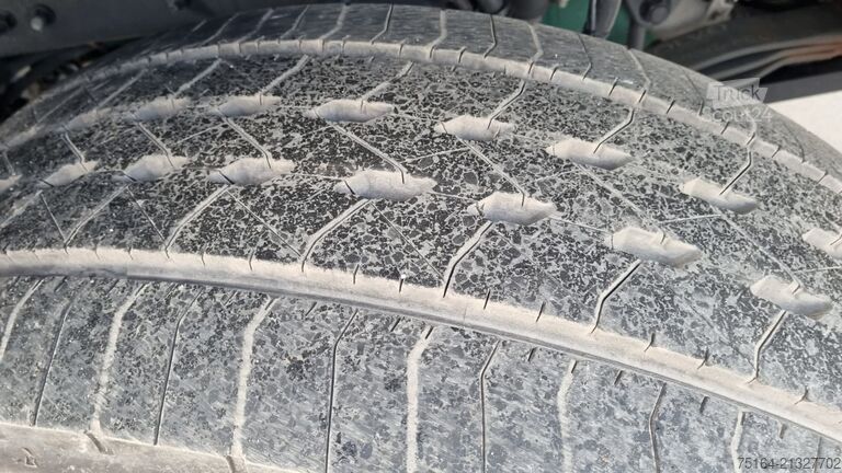 Billenő teherautó Volvo FMX 420 6x2 Bordmatik Thermo mit Kran