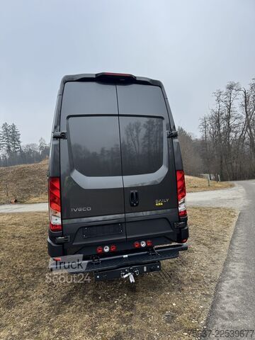 Asuntoauto Iveco MY24 IVECO DAILY 4x4 VAN 70S18H A8 WX -