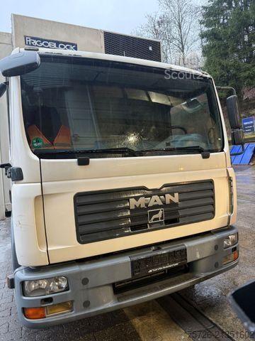 Kühltransporter MAN 8.210 Kühlkoffer org 265Tkm 7,10 m LBW Tüv frei
