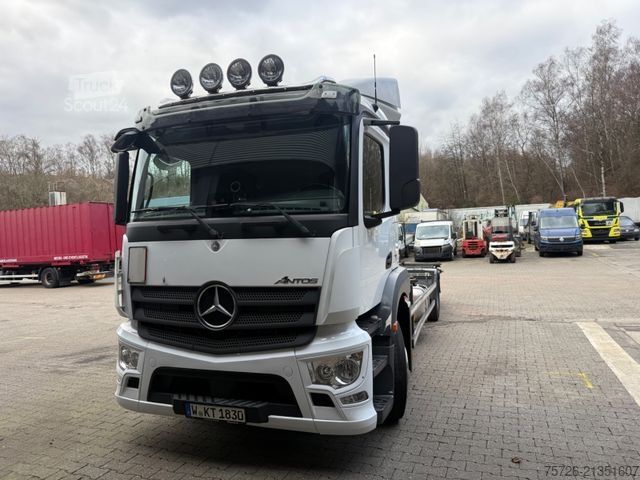 Ladbil med udskifteligt lad MERCEDES-BENZ 1833 Axor org 237 Tkm LBW 1 Hd 1 Liege Tüv frei