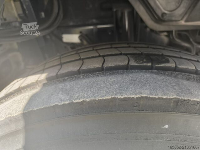 Zamknięta skrzynia MAN TGL 12.250