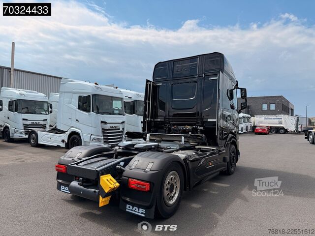 Standard SZM DAF XG 530 4X2 FT - ZF + Navi + Alcantara + Schwarz