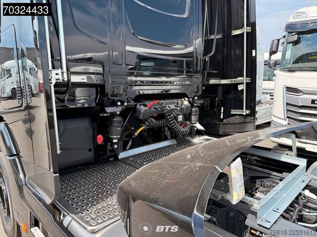 Standard SZM DAF XG 530 4X2 FT - ZF + Navi + Alcantara + Schwarz