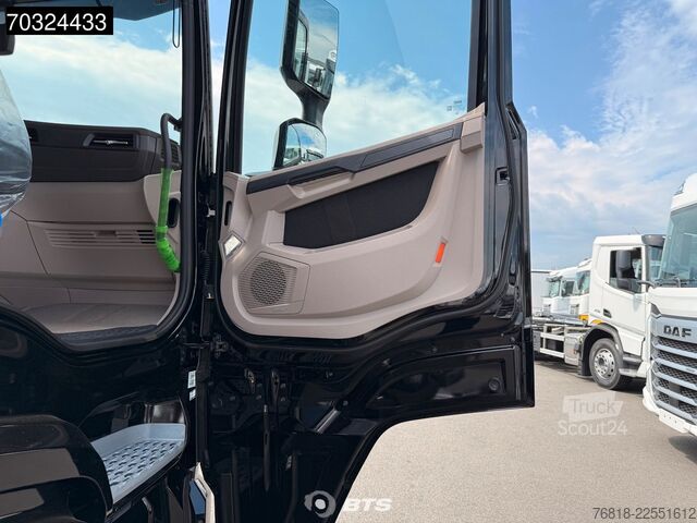 Standard SZM DAF XG 530 4X2 FT - ZF + Navi + Alcantara + Schwarz