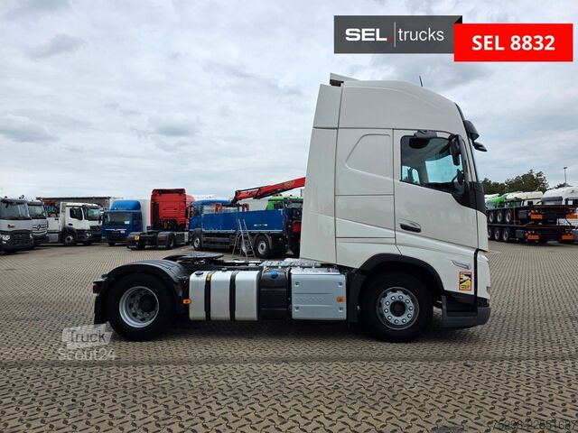 Vakio vetoauto VOLVO FH 500 | 6E | Teilledersitze | Standklimaanlage