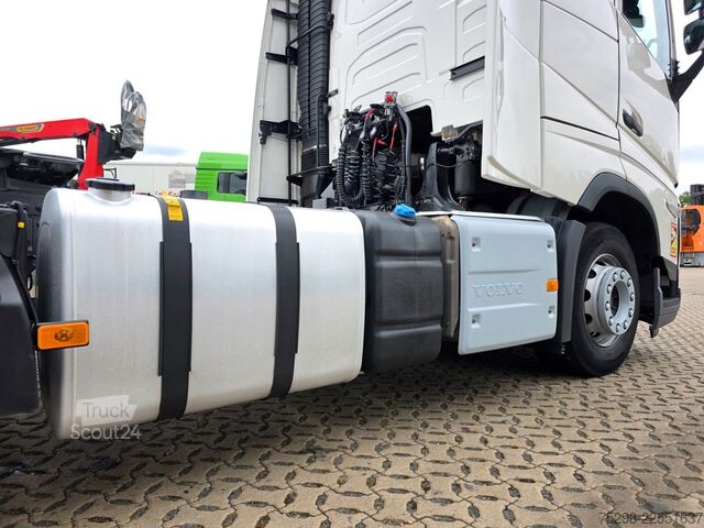 Vakio vetoauto VOLVO FH 500 | 6E | Teilledersitze | Standklimaanlage