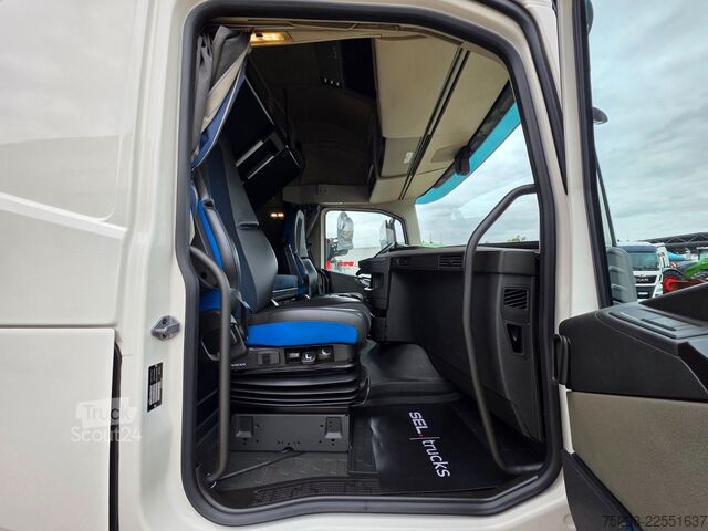 Vakio vetoauto VOLVO FH 500 | 6E | Teilledersitze | Standklimaanlage