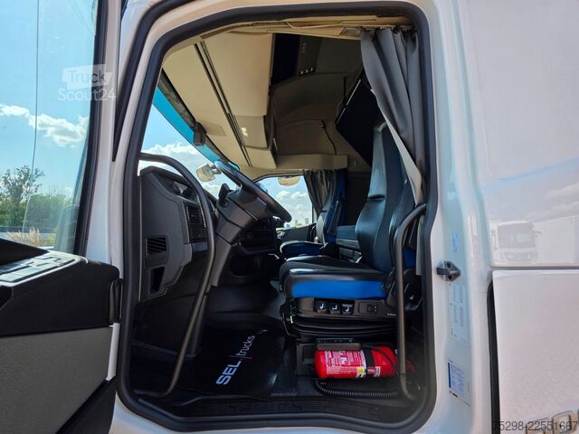 Standardowy ciągnik siodłowy VOLVO FH 500 | Euro 6E | ADR AT, EX/II, EX/III, FL