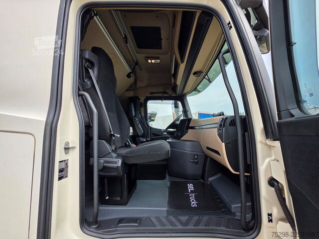Standardowy ciągnik siodłowy MERCEDES-BENZ Actros 1846 | Retarder | Xenon | PTO | 6E