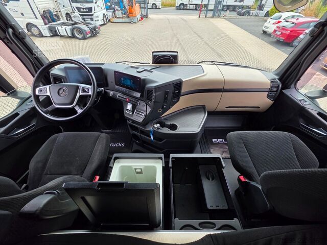 Standardowy ciągnik siodłowy MERCEDES-BENZ Actros 1846 | Retarder | Xenon | PTO | 6E
