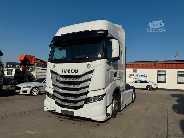 Ελκυστήρας μεγάλου όγκου IVECO S-WAY 530 * RETARDER * 2 X TANK * ACC * WENIG KM