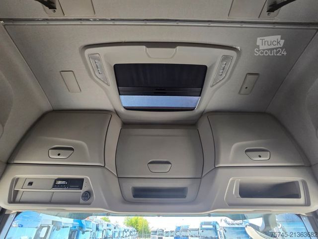 Ελκυστήρας μεγάλου όγκου IVECO S-WAY 530 * RETARDER * 2 X TANK * ACC * WENIG KM