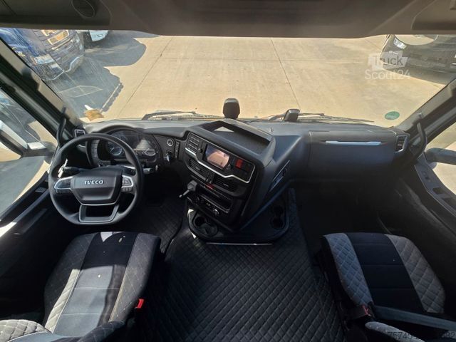 Ελκυστήρας μεγάλου όγκου IVECO S-WAY 530 * RETARDER * 2 X TANK * ACC * WENIG KM