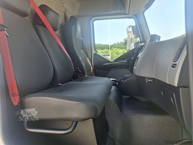 Valníkový nákladní automobil s plachtou RENAULT D12-240 - E6