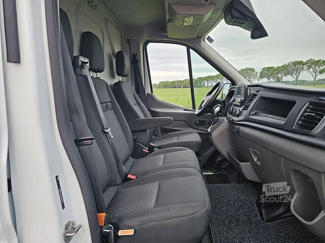 Korkeakattoinen farmari FORD TRANSIT 2.0 L2H2 Automaat Euro6!