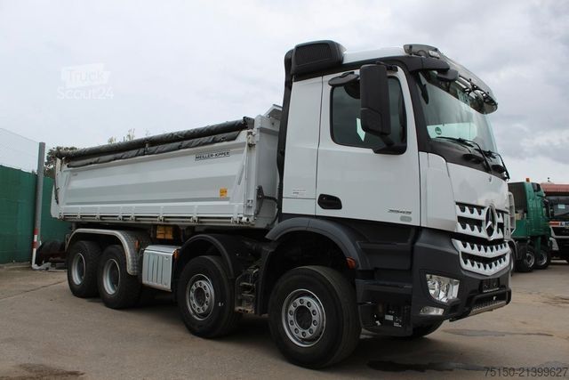 Háromirányú billenő teherautó MERCEDES-BENZ 3545 8x4 BB DM. AHK Nr.: 336
