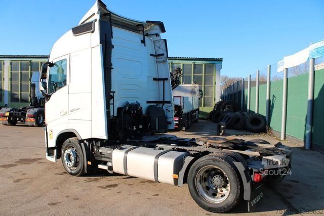 Cap tractor voluminos VOLVO FH 420 4x2 LL 2 x Tank AUTOTRANSPORTER Nr.: 769