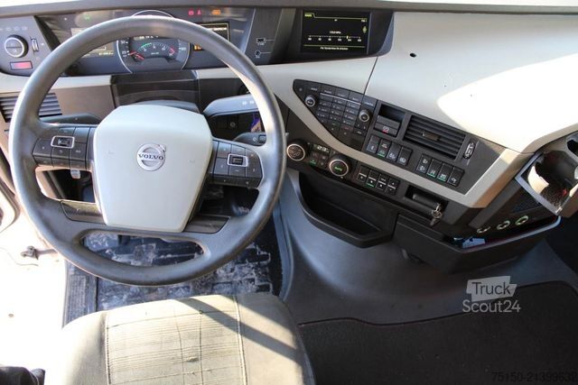 Cap tractor voluminos VOLVO FH 420 4x2 LL 2 x Tank AUTOTRANSPORTER Nr.: 769