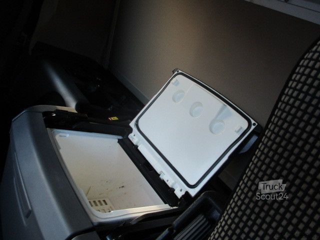 Autocarro con pianale e telone MAN TGM 18.320, LBW BÄR, TÜV bis 04/2027