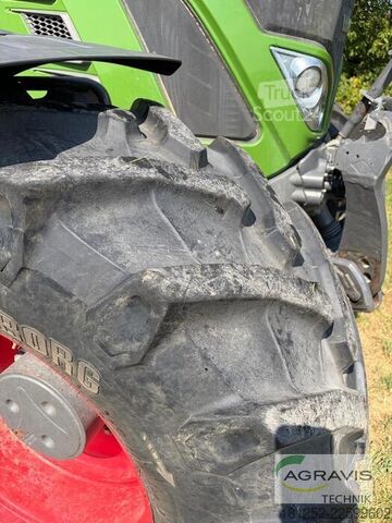 Tractor Fendt 724 VARIO S4