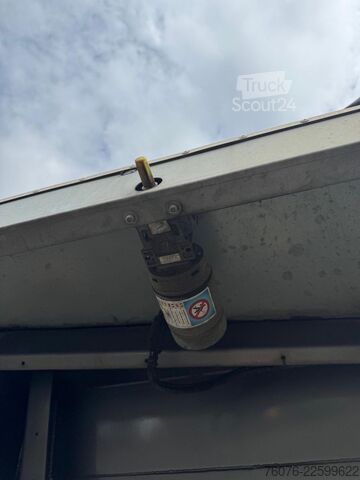 Semi-remorque benne FLIEGL 3 Achs Stahl 24,5 cbm Stone Master light