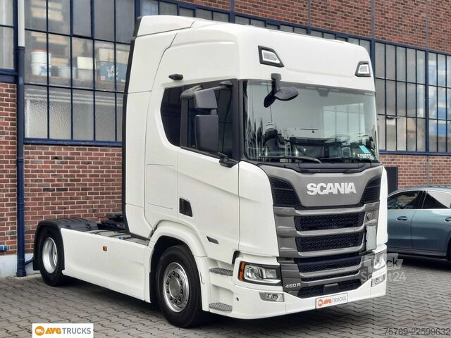 Štandardný ťahač SCANIA R 460 Highline Retarder Standklima 2xTank