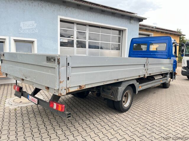 Pick-up varebil MERCEDES-BENZ Atego 816 Pritsche Blatt Blatt Schaltung manuell