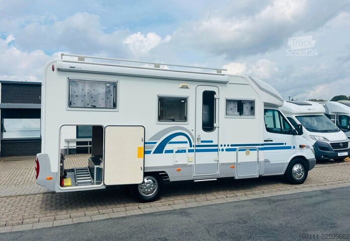 Poluintegrisani kamper ADRIA 670 SP - Festbett - Garage - 2 x Klima