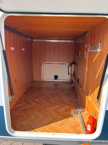 Poluintegrisani kamper HOBBY 750 GLE - Einzelbetten - Sat/TV - Solar - Klima