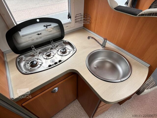 Alkoven kamper LAIKA Ecovip 9 - Festbett - - Solar - Klima