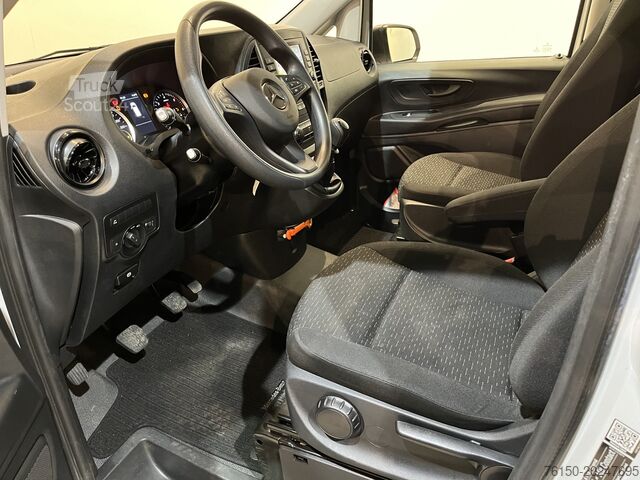 Tovornjak z zabojnikom Mercedes-Benz Vito 116 CDI RWD Servicebus / Bott Inrichting /...