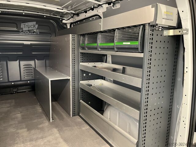 Tovornjak z zabojnikom Mercedes-Benz Vito 116 CDI RWD Servicebus / Bott Inrichting /...