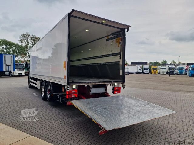 Maleta Scania P280 6x2*4 - Box - Loadlift - Low KM - Steering...