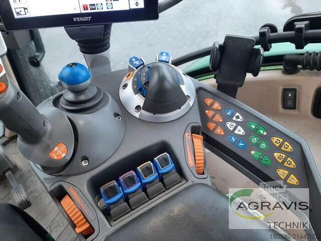 Traktor Fendt 724 VARIO S4 Profi Plus