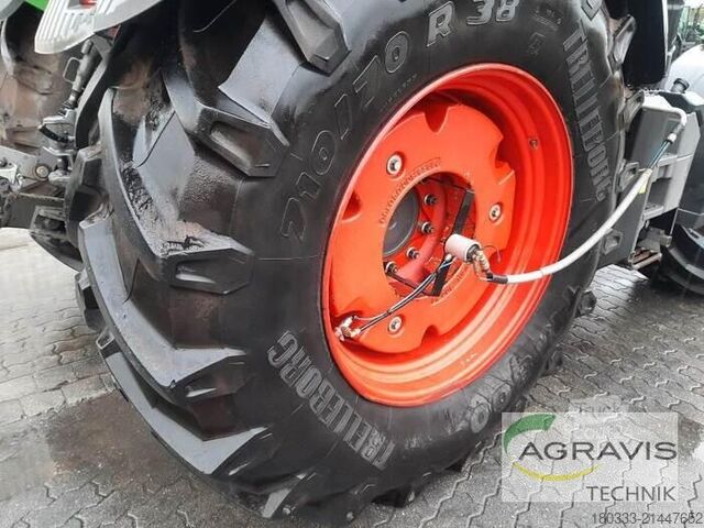 Traktor Fendt 724 VARIO S4 Profi Plus