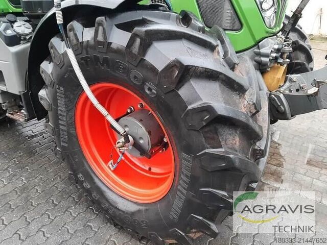 Traktor Fendt 724 VARIO S4 Profi Plus