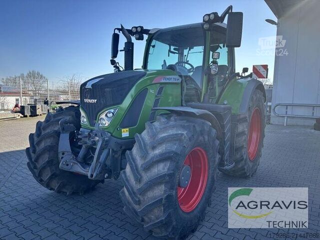 Traktor Fendt 718 VARIO S4